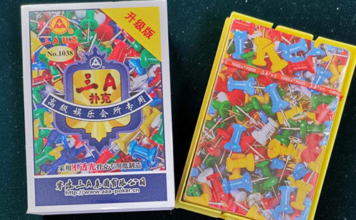 同仁扑克批发采购指南与产品质量识别要点解析